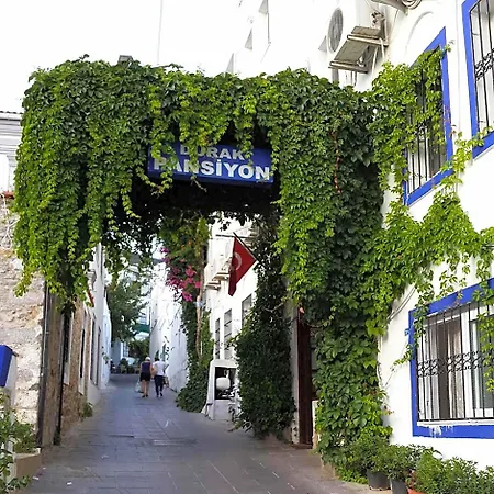 Hotel Durak 4*